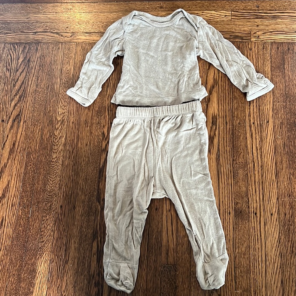 Solly Baby Layette Sleeper Set 
Taupe / 0-3 months